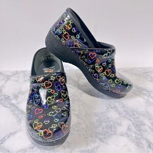 DANSKO PRO XP 2.0 BLACK FLOATING HEARTS CLOGS MULES NURSE 8.5 womens